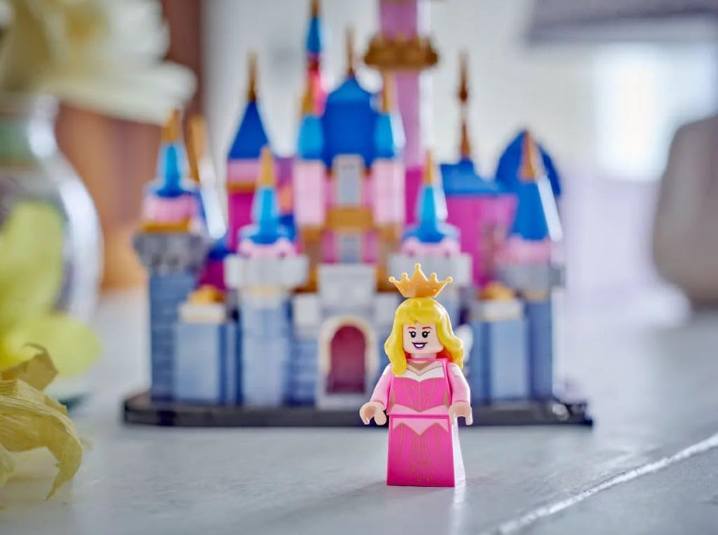 Sleeping Beauty Castle T887710