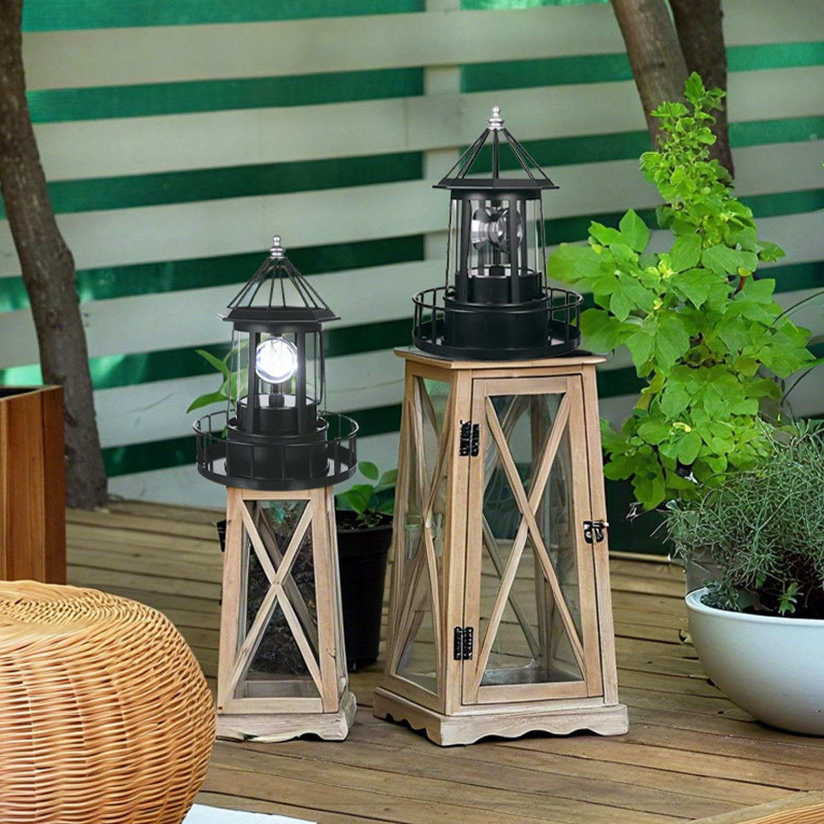 Solar Powered Rotating Lighthouse Decor Lamp S393
