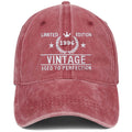 Vintage 1995 Hat B7846